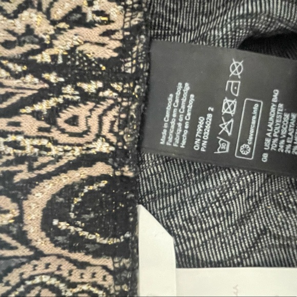 NEW Shimmery Paisley Knit flair pants - Picture 4 of 5